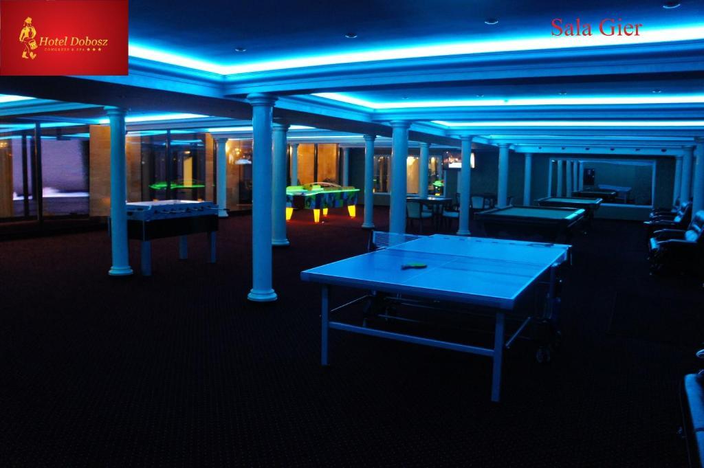 Hotel Dobosz Police Exterior photo