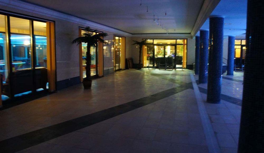 Hotel Dobosz Police Exterior photo