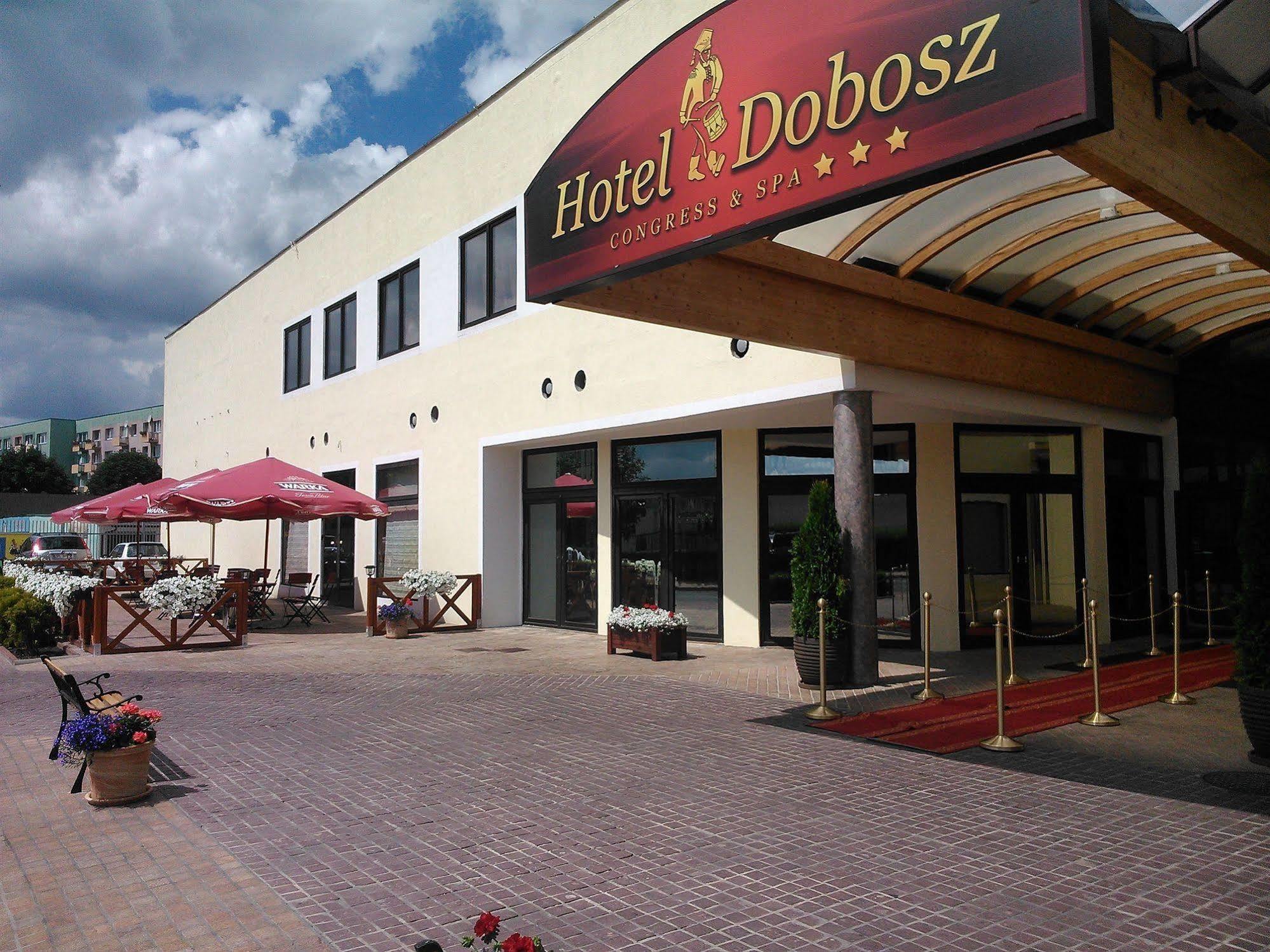 Hotel Dobosz Police Exterior photo